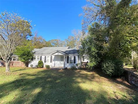Houses for sale orangeburg sc. 171 Saint Julien Pl, Orangeburg, SC 29118 is currently not for sale. The 2,357 Square Feet single family home is a 3 beds, 3 baths property. This home was built in 1994 and last sold on 2022-09-16 for $366,500. View more property details, sales history, and Zestimate data on Zillow. 