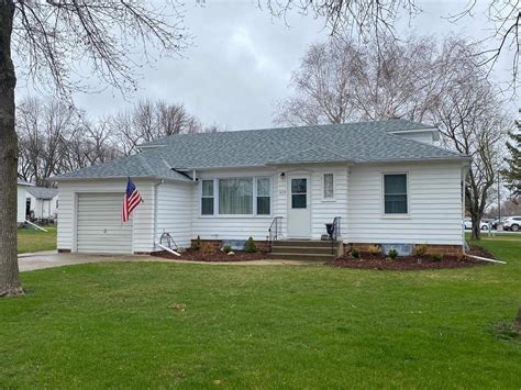 Zestimate® Home Value: $75,000. 21 3rd St SE, Ortonville, MN is a single family home that contains 1,175 sq ft and was built in 1890. It contains 3 bedrooms and 2 bathrooms. The Zestimate for this house is $75,200, which has decreased by $700 in the last 30 days. The Rent Zestimate for this home is $1,200/mo, which has increased by …. 