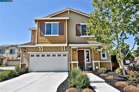 Houses for sale pittsburg ca. Sold: 4 beds, 2.5 baths, 2119 sq. ft. house located at 71 Greystone Pl, PITTSBURG, CA 94565 sold for $725,000 on Mar 7, 2024. MLS# ML81952362. Welcome to 71 Greystone Place, a two-story contemporar... 