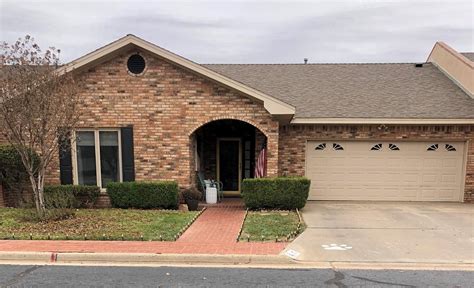 Houses for sale plainview. The listing broker’s offer of compensation is made only to participants of the MLS where the listing is filed. 2506 Itasca St, Plainview, TX 79072 is pending. Zillow has 58 photos of this 3 beds, 2 baths, 1,907 Square Feet single family home with a list price of $230,000. 