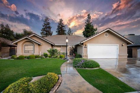 Houses for sale porterville ca. This 1587 square feet Single Family home has 4 bedrooms and 2 bathrooms. It is located at 623 W Bel Aire Lane, Porterville, CA. 