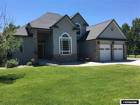 Search 4 bedroom homes for sale in Riverton, WY. View photos, pricing information, and listing details of 18 homes with 4 bedrooms. Realtor.com® Real Estate App. 314,000+ …. Houses for sale riverton wy