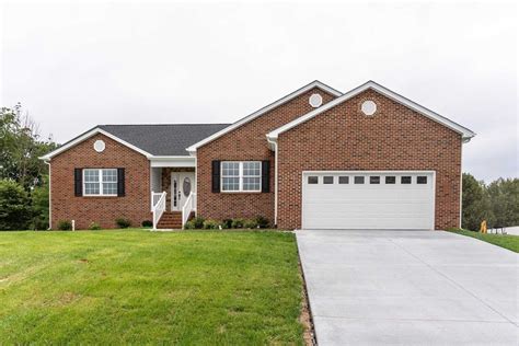 Houses for sale rockingham county va. Completing this level are 2 generous sized bedrooms (one h. $899,000. 5 beds 3 baths 5,000 sq ft 0.50 acre (lot) 630 Frederick Rd, Rockingham, VA 22801. ABOUT THIS HOME. Crossroads Farm, VA home for sale. Nestled on nearly half an acre, this Crossroads Farm lot offers stunning views of Massanutten and Blue Ridge Mountains. 
