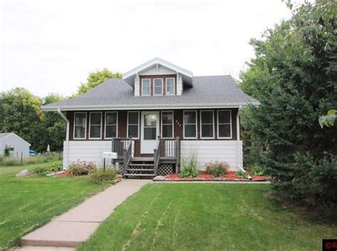 Houses for sale st peter mn. Zillow has 45 photos of this $560,000 3 beds, 2 baths, 2,280 Square Feet single family home located at 39299 472nd Ln, Saint Peter, MN 56082 built in 1988. MLS #7032482. 