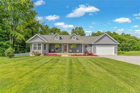 Houses for sale sunbury ohio. Search 106 homes for sale in Sunbury and book a home tour instantly with a Redfin agent. Updated every 5 minutes, get the latest on property info, market updates, and more. 