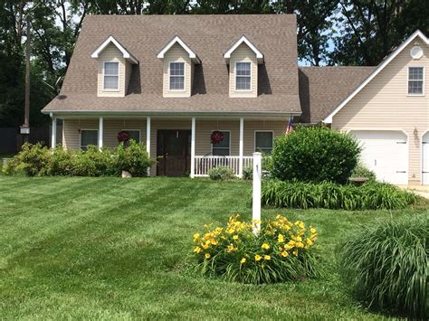Zillow has 78 homes for sale in Pekin IL. View listing photos, review sales history, and use our detailed real estate filters to find the perfect place. ... HOA fees are common within condos and some single-family home neighborhoods. Co-ops also have monthly fees (Common Charges and Maintenance Fees), which may also include real estate taxes .... 