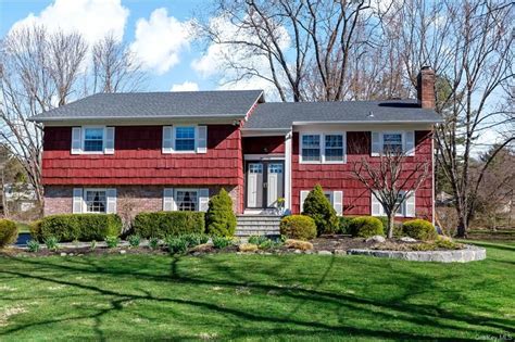 Houses for sale yorktown ny. Yorktown Heights, New York. Carmel Area. For Sale. Low $300ks - Low $500ks. 1000 Homes (5 for sale) 55+ Age Restriction. Resale Homes Only. 1967 - 1982. 1 reviews. 