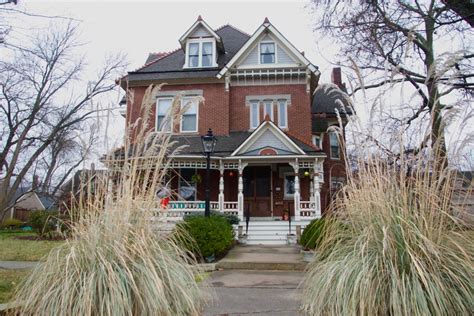 Houses in lawrence. Search 47 Single Family Homes For Rent in Lawrence, Indiana. Explore rentals by neighborhoods, schools, local guides and more on Trulia! 