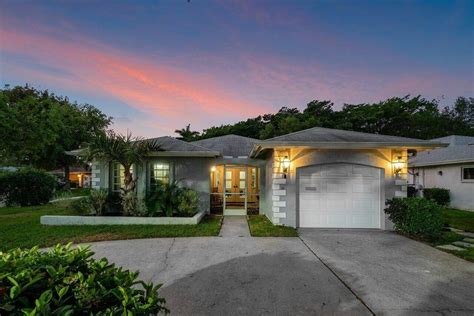 Houses in pompano beach florida. Pompano Beach, FL Real Estate and Homes for Sale. Virtual Tour Newly Listed Favorite. 3210 DOVER RD, POMPANO BEACH, FL 33062. $1,600,000 5 Beds. 3 Baths. 2,327 Sq ... 