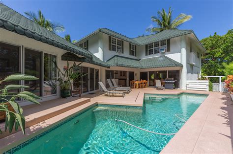 Houses rent hawaii. Explore an array of Maui house rentals, all bookable online. Choose from 1,161 properties and rent one of the best house rentals in Maui, HI, United States of America for your next weekend or vacation. 