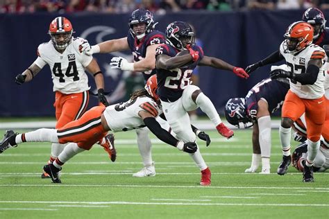 Houston’s offense sputters with C.J. Stroud out in 36-22 loss to Browns