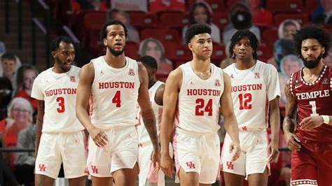 With the conference championship, an overall record of 29–5 and ranked No. 15 in the nation, Houston received a #5 seed in the NCAA tournament. In the tournament, UH defeated UAB, Illinois and Arizona before losing to Villanova in the Elite Eight.. 