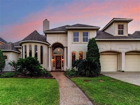 4 beds • 2.5 baths • 2370 sqft • House for sale. 19447 Juniper Vale Circle, Houston, TX 77084. #Big Yard. +7 more. Reimagine this home! Houses for sale by owner - commonly referred to as FSBO (pronounced fizz-bo) - are listings managed directly by the owner of the property without the use of a real estate broker.. Houston homes for sale by owner