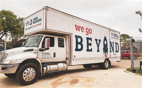 PROFESSIONAL MOVERS!!! Dial 832 853 7653 (HOUSTON & SURROUNDING) Please!!!! MOVE WITH US. Commercial and Residential movers. We are INSURED and BONDED. We have 26ft, 24ft and 16ft BOX truck with lift gate. We provide : MOVING BLANKETS, SHRINK WRAP , STRAPS, DOLLIES,FOUR …. 
