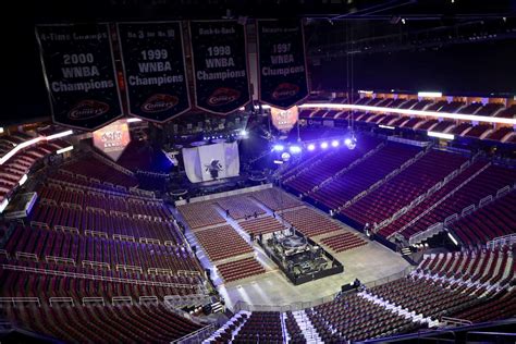 The Club Seat view for concerts will vary depending on the stage setup. For most end-stage performances, sections 106 and 121 are an excellent alternative to Floor Seats. Ratings & Reviews From Similar Seats ... Toyota Center - Houston, TX. Saturday, July 20 at 7:00 PM. Tickets; 26 Jul. Peso Pluma. Toyota Center - Houston, TX. Friday, July 26 .... 