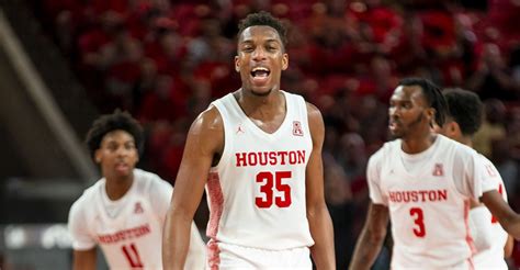 Former Bama forward James Rojas double-doubled in wins over SMU and Tulsa, and he’s up to 8.8 ppg and 5.9 rpg. Houston is 14-8 against the spread this season, with a 10-12 over/under record. Wichita is 10-10-1 ATS this year, with a 9-11 o/u record. When Houston visited Wichita State last year, it churned out one of the best games of the season.. 