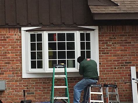 Houston window experts. Feb 1, 2024 · Bay. Bay windows, which are those that protrude outward from a wall to create an alcove on the inside of the building, are more expensive to replace. On average, bay windows cost $1,700 to $3,500 ... 