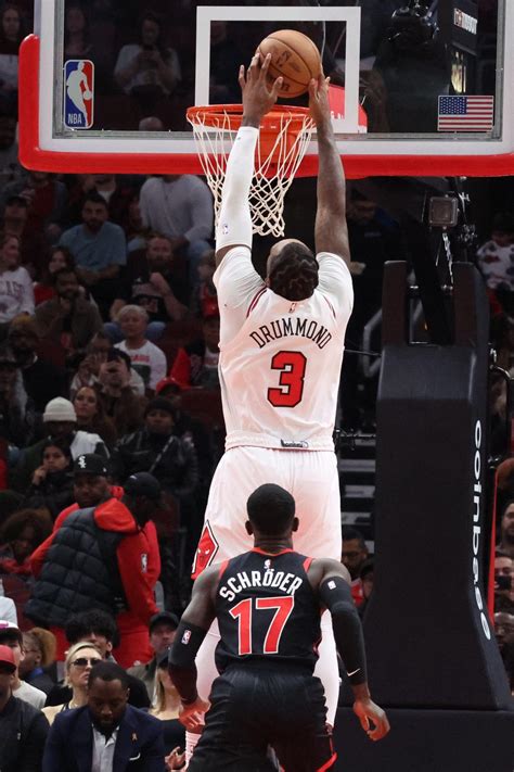 How Andre Drummond can see more consistent playing time for the Chicago Bulls by honing his role in the offense