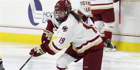 Women s hockey Boston College s Hannah Bilka is the 2019 National Rookie the Year - fieldpattern