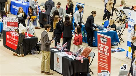 How Do Career Fairs Work