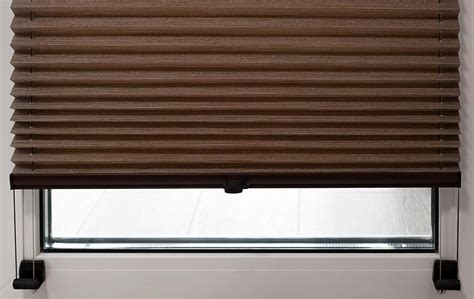 How Do Cordless Blinds Work? The Interesting Answer! House Grail