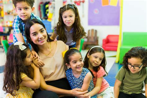 How Do I Become A Kindergarten Teacher?