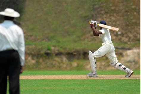 How Do You Play a Top Spinner in Cricket? – Racket Rampage