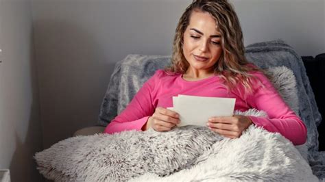 How Feeling Poor Hurts You and How to Stop It