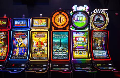 casino slot machine logic