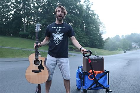 How I Created my Live-Looping Busking Setup - Max Mohr