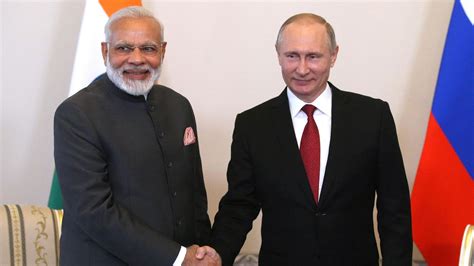 How India Fights Inflation: Buying Cheap Russian Oil Despite