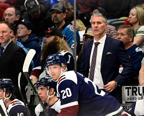 How Jared Bednar won Avalanche’s biggest coach’s challenge of season to break drought in Central Division crunch time vs. Dallas