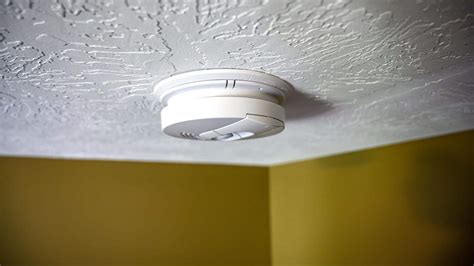 How Long Do Smoke Detectors Last? - Angi