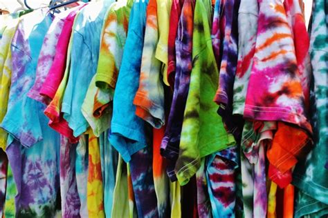 How Long Do You Let Tie Dye Sit Before Washing?