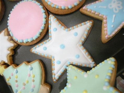 How Long Does Royal Icing Keep? - The Kitchen Professor