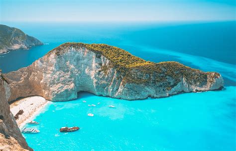 How Many Greek Islands Are There? - Greece Travel Ideas