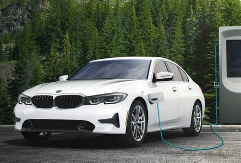 How Many Kwh To Charge BMW 330E? - GearShifters