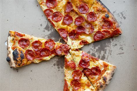 How Much Sodium Is In A Slice Of Pepperoni Pizza?