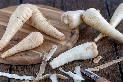 How To: Can You Eat Parsnips Raw? - Gardening Guru