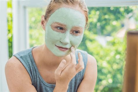 How To Apply Aztec Healing Clay Mask: Step-By-Step Guide. 