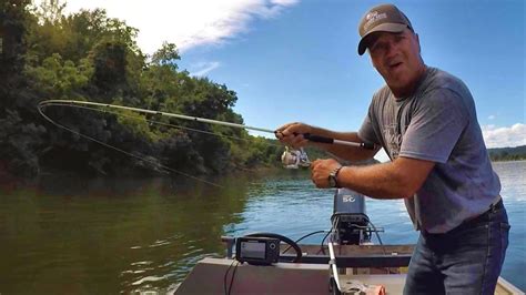 How To Catch Gar EASY! Simple Gar Fishing Rig! - YouTube