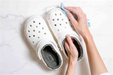 How To Clean Crocs in Simple Steps?