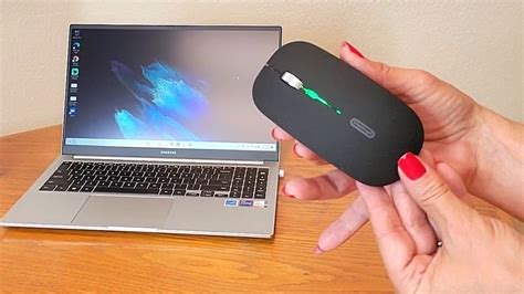 How To Connect a Wireless Mouse to Your PC/Laptop - Technize