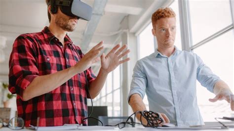 How To Develop AR/VR eLearning Resources: A 7-Step Guide