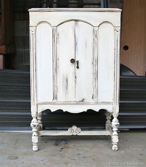 How To Distress And Antique White Painted Furniture - Petticoat …