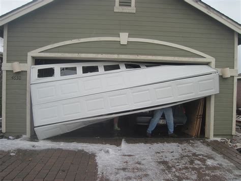 How To Fix A Garage Door Off Track - Garage Door Repair Pros Ott…