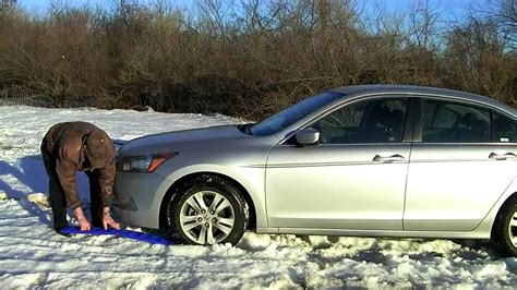 How To Get A Car Unstuck In Snow Car Geek