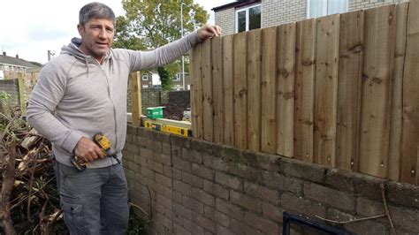 How To Install A Feather Edge Fence On Boundary Wall