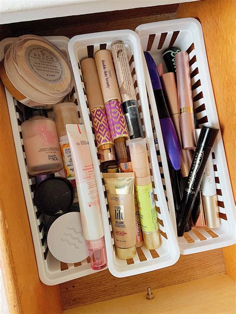 How To Organize Cosmetics - The Best Stuff Experts