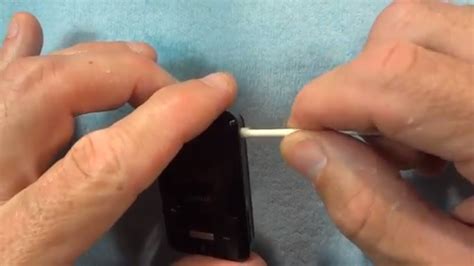 How To Repair Scratchy Noisy Headphone Jack - YouTube